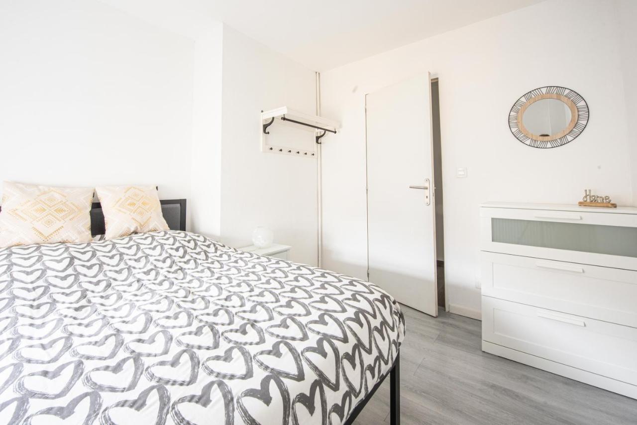 Ferienwohnung Oasis Mulhousien - Rdc, Wifi, Parking Mülhausen Exterior foto